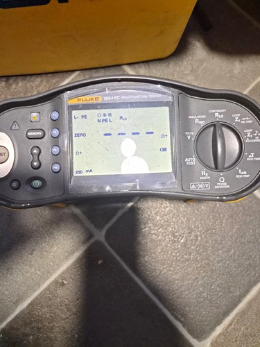 Fluke 1664 cat iii - cat,